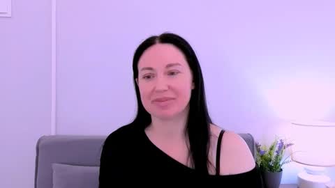 Mia online show from May 12, 4:38 pm