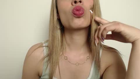 Miia  online show from October 19, 10:47 pm