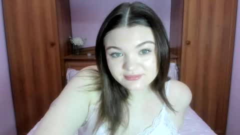 Mia online show from June 2, 12:56 am
