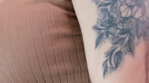 Mia 3 online show from January 5, 6:35 am