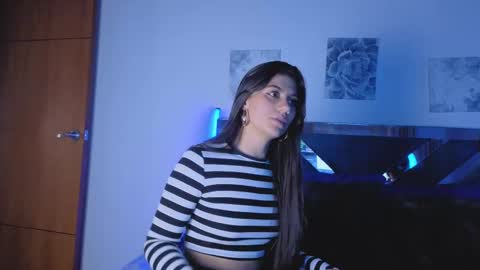 mia antonella online show from September 11, 4:47 am