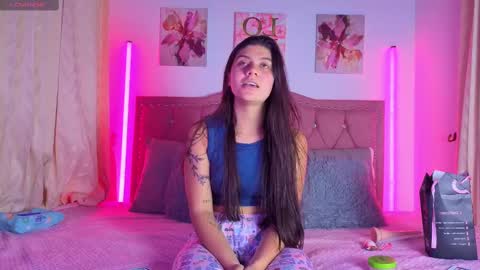 mia antonella online show from September 28, 3:15 am