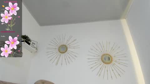 Miah Collins online show from January 7, 11:15 am