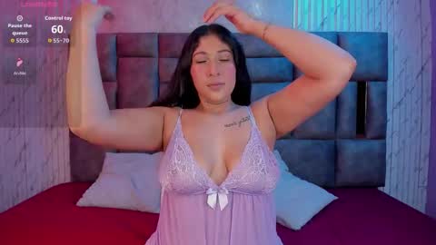 MIAH PALACIO online show from November 18, 8:06 am