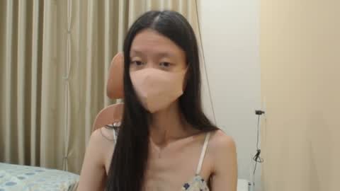 miahchan68 online show from April 3, 2:46 pm