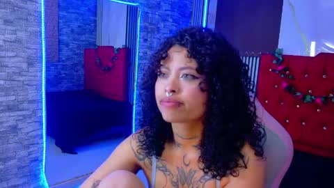 MIA VELEZ online show from April 20, 2:58 am