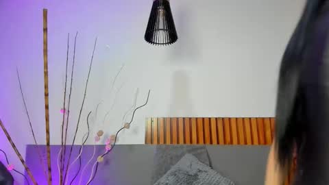 miahertz online show from January 6, 11:36 am