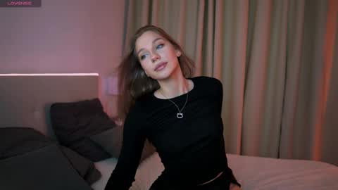 milanaaaa online show from February 26, 9:53 pm