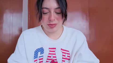 miakimky online show from October 27, 5:35 pm