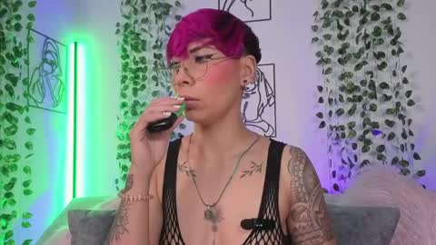 Mia Morgann online show from April 9, 2:12 pm