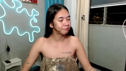 Mia online show from October 17, 9:46 am