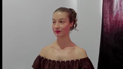  Chloe  online show from November 6, 7:06 pm