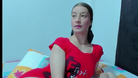  Chloe  online show from May 17, 8:40 pm