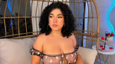 Mia online show from February 21, 3:34 am