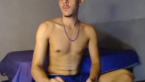 micaelrian777 online show from February 25, 1:09 am