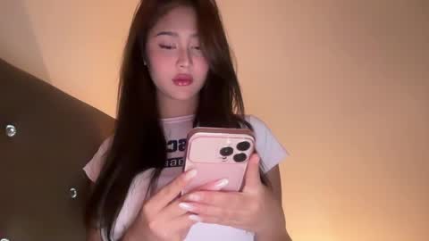 urbaby mica online show from March 29, 11:17 pm