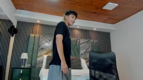 Michael online show from October 23, 7:48 pm