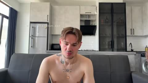 michael_sexdevil online show from June 20, 9:37 am