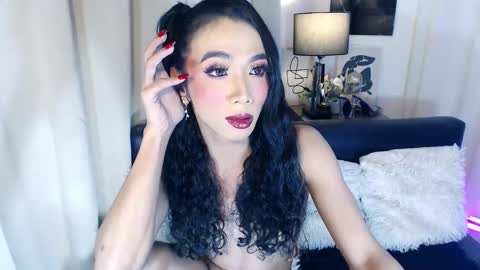 michaelagoddess online show from November 16, 4:09 pm