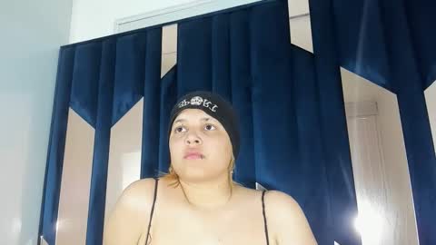 michell_rs online show from November 24, 3:49 am