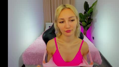 Dilana online show from March 7, 3:28 pm