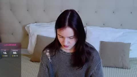 Michelle online show from November 8, 1:36 pm