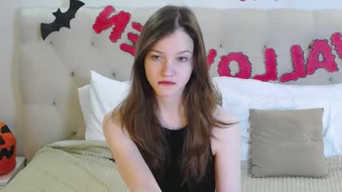 Michelle online show from October 25, 12:27 pm