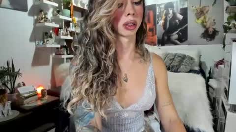 michelle apihel online show from August 1, 1:07 am