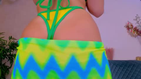 michellereys online show from November 10, 10:23 pm