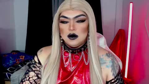 Michelle online show from December 3, 10:32 pm