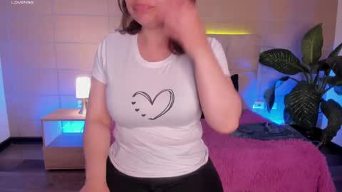 Snapshot of michonne_k chatting on October 2, 8:51 pm Michonne online show from October 2, 8:51 pm