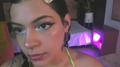 Micki online show from June 18, 11:37 am