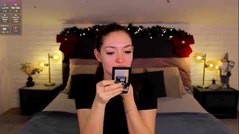 micky___love online show from January 10, 8:42 am