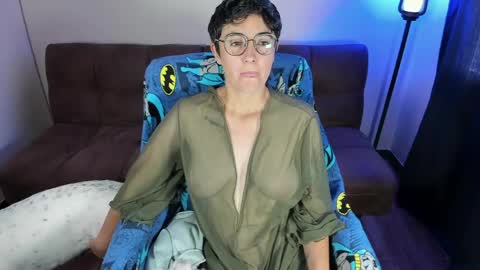 Blue online show from April 17, 3:36 pm