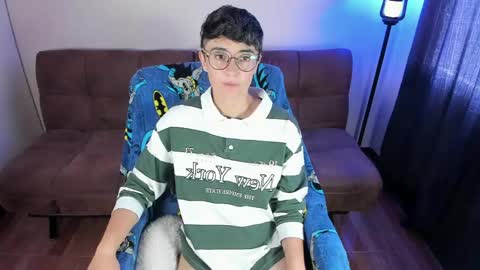 Blue online show from June 1, 3:35 pm