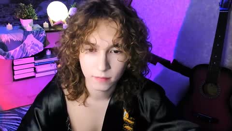 Max online show from January 11, 3:09 pm