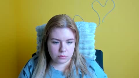 Mariana online show from December 3, 1:01 pm