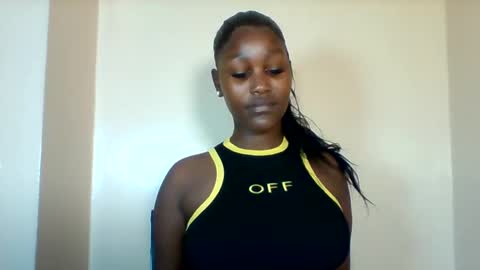 Snapshot of midnightt_tease chatting on October 3, 7:38 am midnightt_tease online show from October 3, 7:38 am