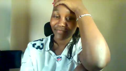 Snapshot of midnightt_tease chatting on October 6, 6:48 pm midnightt_tease online show from October 6, 6:48 pm