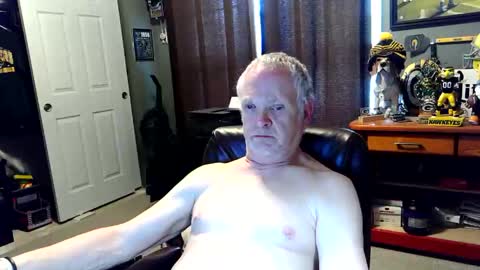 midwestdad09 online show from April 3, 9:33 pm