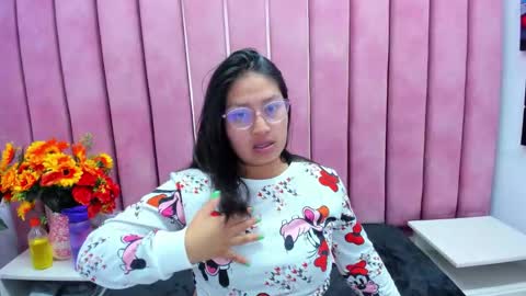 Snapshot of miha_smith chatting on October 24, 3:29 am Miha online show from October 24, 3:29 am