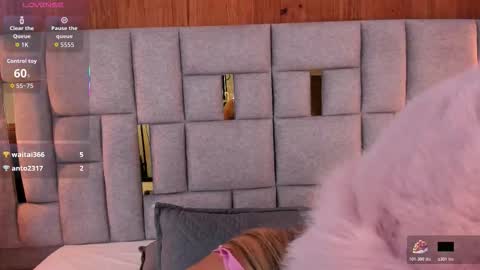 miia_reeves_ online show from January 15, 12:36 pm