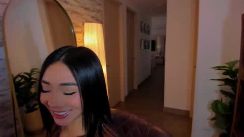 luisa online show from February 18, 1:00 pm