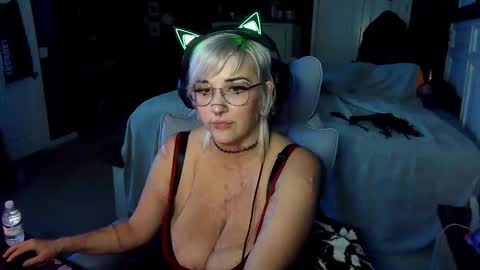 Mijizzleee online show from January 12, 4:41 am