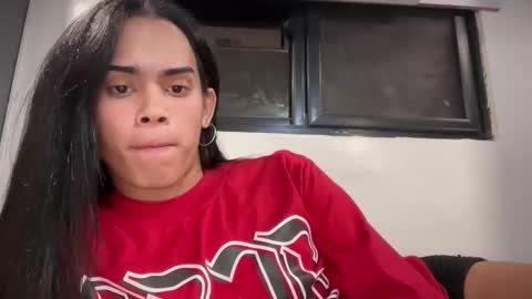 Snapshot of mika_pedersen chatting on October 3, 6:49 pm mika_pedersen online show from October 3, 6:49 pm