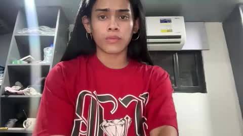 Snapshot of mika_pedersen chatting on October 5, 1:08 pm mika_pedersen online show from October 5, 1:08 pm