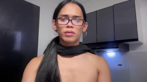 Snapshot of mika_pedersen chatting on September 27, 8:01 am mika_pedersen online show from September 27, 8:01 am