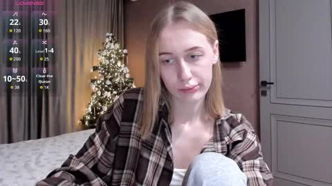 Mika online show from December 18, 11:33 pm