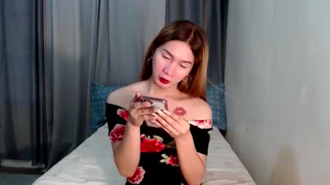 ELLA online show from October 16, 1:00 pm