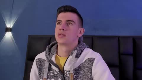 mikael online show from November 11, 3:52 am